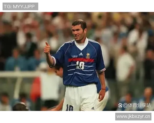 姆希塔良畅谈理想球员特质融合梅西视野C罗身体与齐达内传球技巧