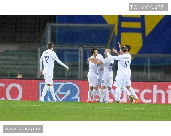 罗马客场挑战佛罗伦萨首发阵容公布齐米卡斯与克里斯坦特领衔出战