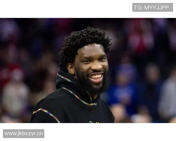 霍华德称恩比德健康状态下可与巅峰奥尼尔匹敌的中锋 霍华德称恩比德健康状态下可与巅峰奥尼尔匹敌的中锋