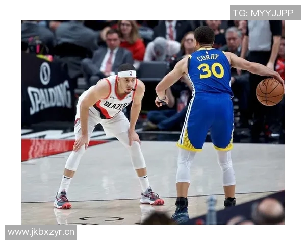 基德盛赞克莱能量与领导力对球队的重要性与影响力 基德盛赞克莱能量与领导力对球队的重要性与影响力