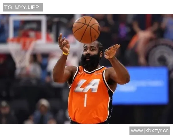 哈登谈比赛策略强调录像分析与调整的重要性