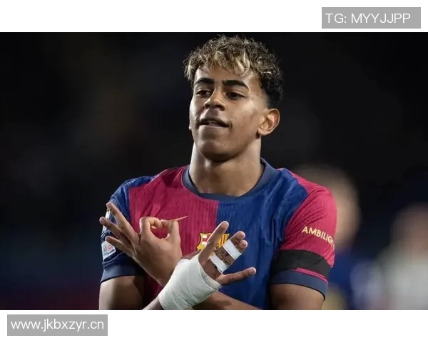 伊桑绝平巴黎姆巴佩晒弟弟照片称赞我的明星男孩展现疯狂剧本