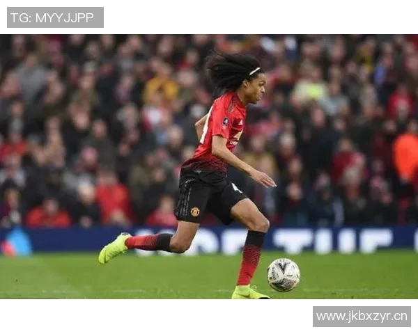 古利特批齐尔克泽转会曼联称其应继续留在意甲发展