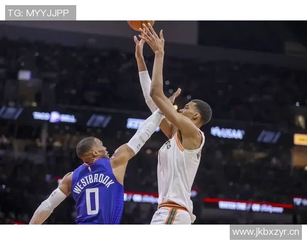 文班亚马本赛季能否实现四双壮举引发球迷热议