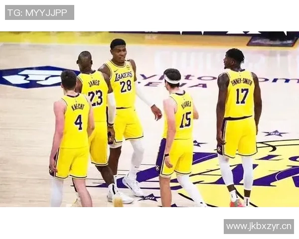 湖人期待詹姆斯在对阵马刺的比赛中强势复出缓解坐骨神经痛困扰 湖人期待詹姆斯在对阵马刺的比赛中强势复出缓解坐骨神经痛困扰