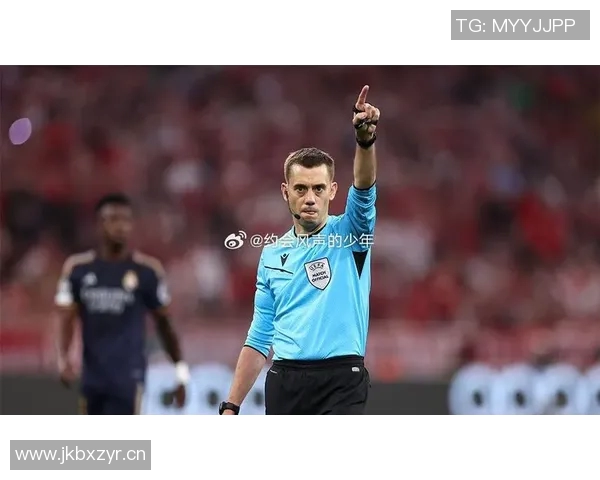 法国裁判部门组织VAR模拟演练9家法甲俱乐部积极参与提升裁判水平