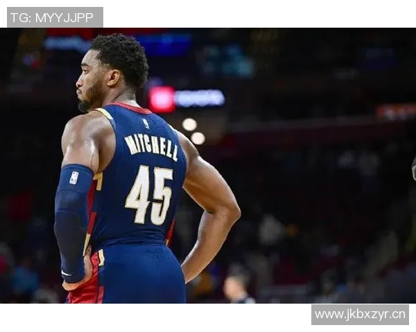 米切尔状态火热却难救主全场最高30分6篮板3抢断下半场狂砍23分