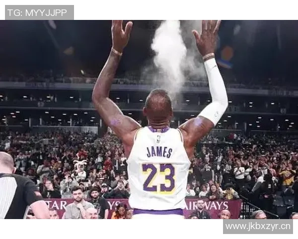 布里奇斯首节火力全开5投全中全场贡献20分11篮板2助攻1抢断表现抢眼