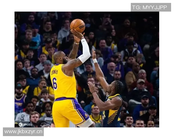 詹姆斯三分命中数达2561创历史新高距离克莱仅一步之遥
