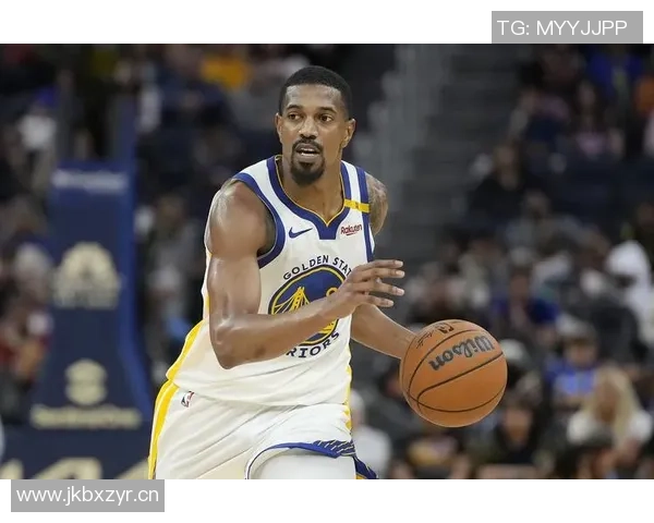 梅尔顿底角踩线投篮得手勇士奋起直追缩小分差至三分